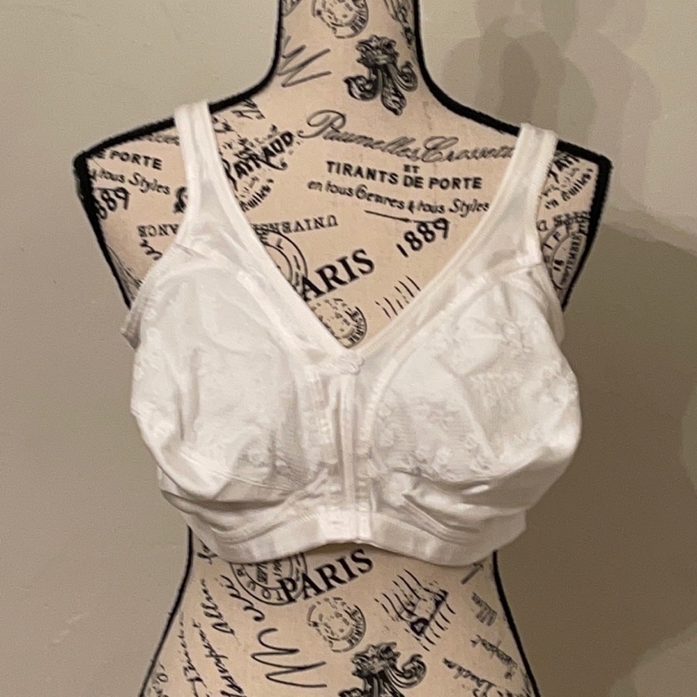 Vintage Underscore white bra​​​​​​​​​​​​​​